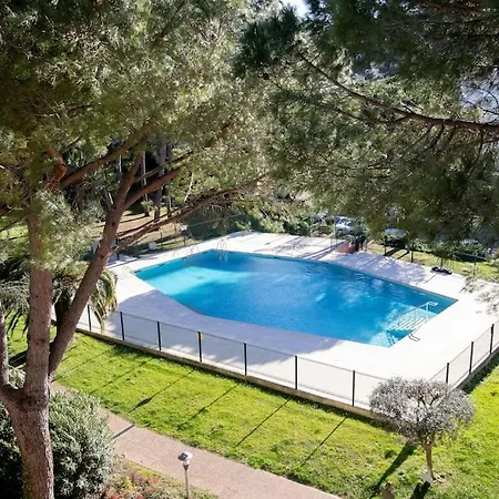 Studio Moderne En Avec 3 Piscines *