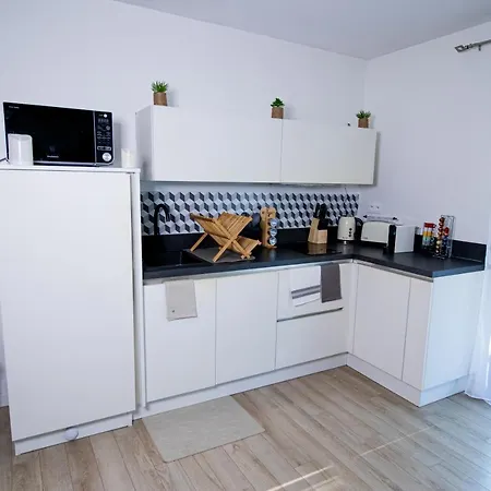 Studio Moderne En Avec 3 Piscines